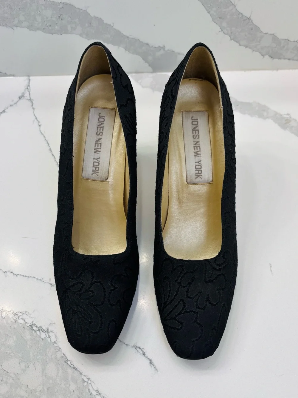 Vintage Jones New York Women’s 9.5M Black Floral Fabric 3” Block Heels